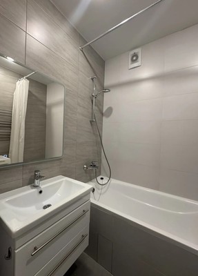 Продам двухкомнатную (2-комн.) квартиру, Мира ул, 64к2, Казань г