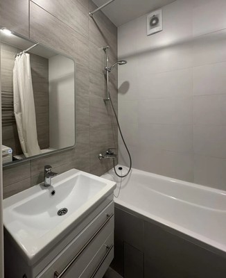 Продам двухкомнатную (2-комн.) квартиру, Мира ул, 64к2, Казань г