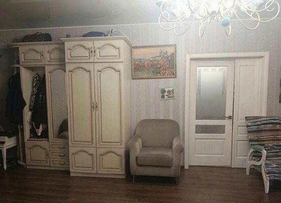 Продам трехкомнатную (3-комн.) квартиру, Дмитровская ул, 23, Базарово д