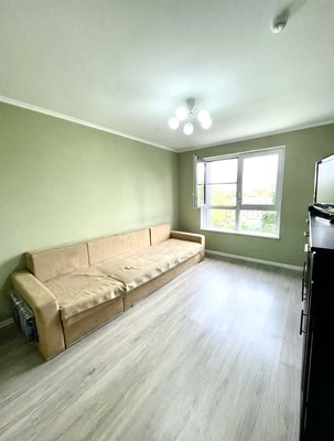 Продам трехкомнатную (3-комн.) квартиру, Ленская ул, 8, Москва г