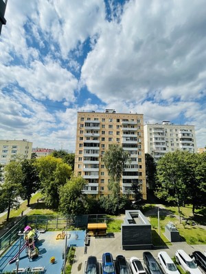 Продам трехкомнатную (3-комн.) квартиру, Ленская ул, 8, Москва г