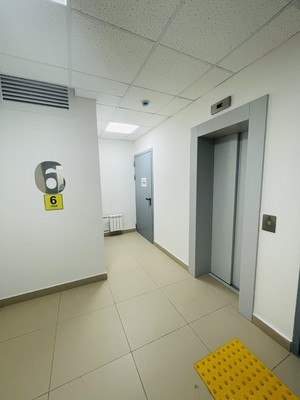 Продам трехкомнатную (3-комн.) квартиру, Ленская ул, 8, Москва г