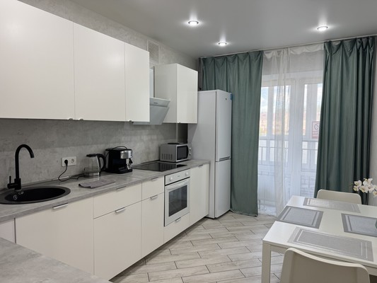 Продам двухкомнатную (2-комн.) квартиру, Николая Ершова ул, 62кв, Казань г