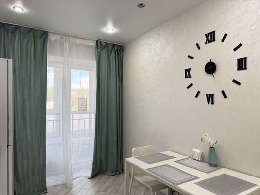 Продам двухкомнатную (2-комн.) квартиру, Николая Ершова ул, 62кв, Казань г