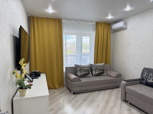 Продам двухкомнатную (2-комн.) квартиру, Николая Ершова ул, 62кв, Казань г