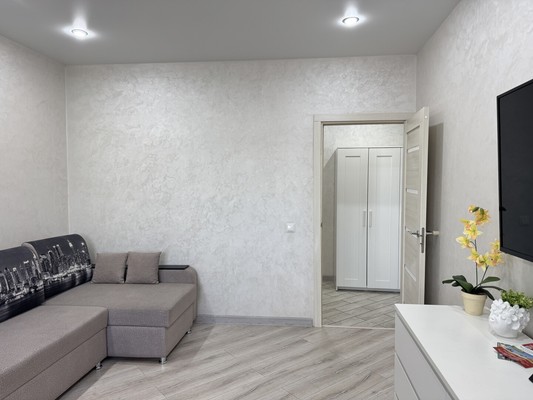 Продам двухкомнатную (2-комн.) квартиру, Николая Ершова ул, 62кв, Казань г