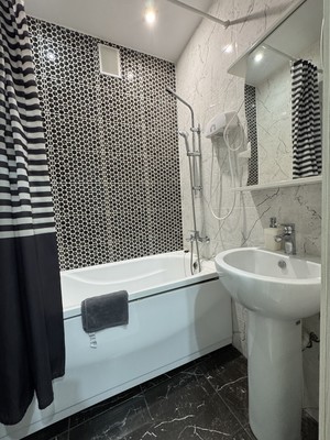Продам двухкомнатную (2-комн.) квартиру, Николая Ершова ул, 62кв, Казань г