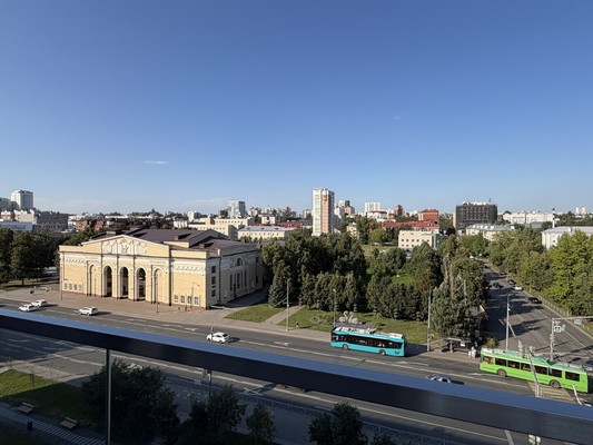 Продам трехкомнатную (3-комн.) квартиру, Павлюхина ул, 26к2, Казань г