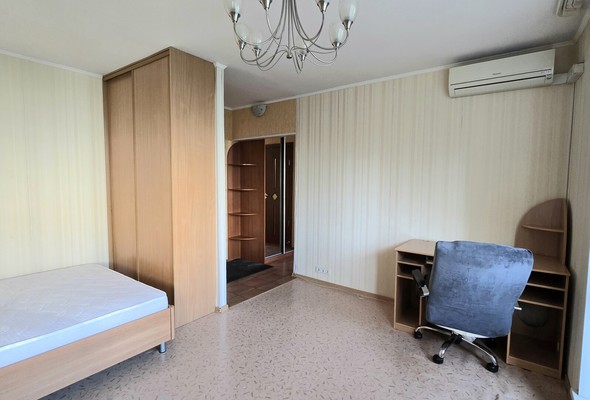 Продам однокомнатную (1-комн.) квартиру, Юрша ул, 21, Пермь г