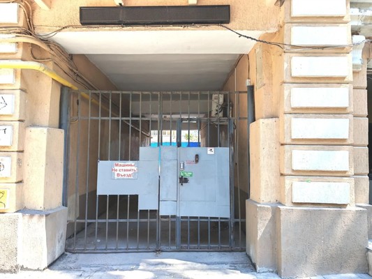Продам трехкомнатную (3-комн.) квартиру, Чехова пр-кт, 42-44/127, Ростов-на-Дону г