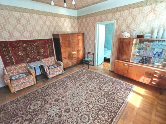 Продам трехкомнатную (3-комн.) квартиру, Чехова пр-кт, 42-44/127, Ростов-на-Дону г