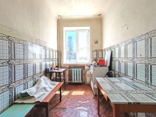 Продам трехкомнатную (3-комн.) квартиру, Чехова пр-кт, 42-44/127, Ростов-на-Дону г
