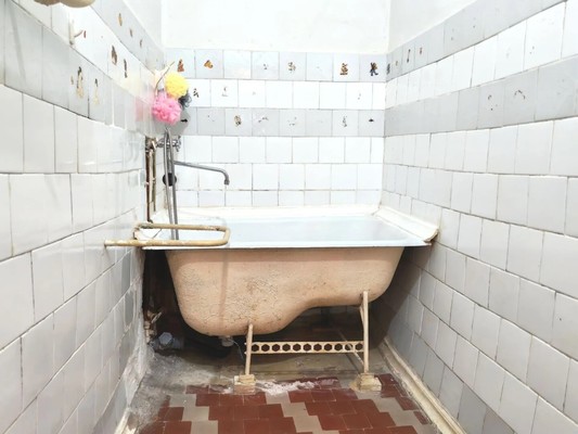 Продам трехкомнатную (3-комн.) квартиру, Чехова пр-кт, 42-44/127, Ростов-на-Дону г