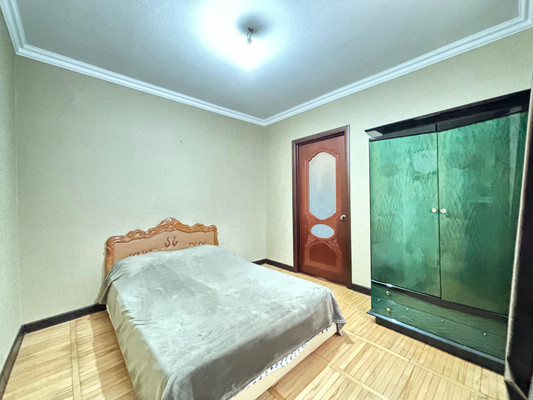 Продам трехкомнатную (3-комн.) квартиру, 2 Таманской Дивизии ул, 63, Нальчик г
