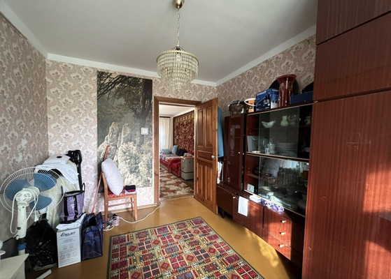 Продам трехкомнатную (3-комн.) квартиру, Ракетная ул, 32, Симферополь г