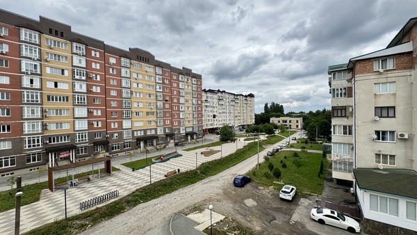 Продам трехкомнатную (3-комн.) квартиру, ОДС ул, 2кА, Нальчик г