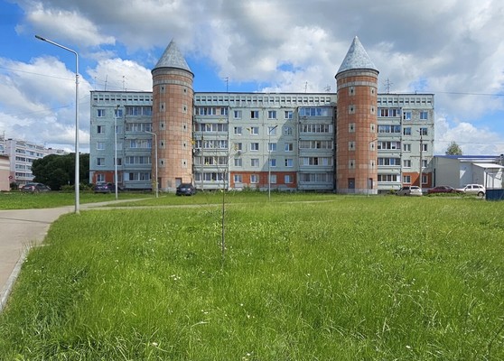 Продам трехкомнатную (3-комн.) квартиру, 50 лет Октября ул, 40, Гамово с