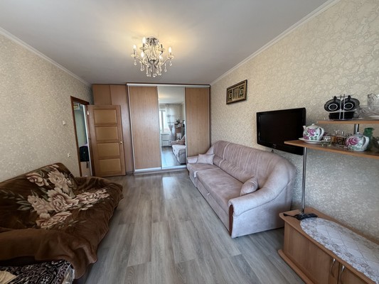 Продам однокомнатную (1-комн.) квартиру, Ноксинский Спуск ул, 20, Казань г