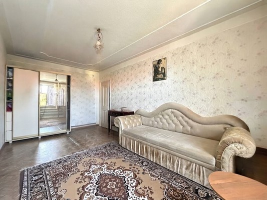 Продам трехкомнатную (3-комн.) квартиру, Фрунзе ул, 11, Баксан г