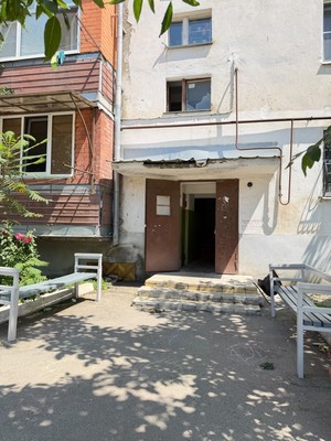 Продам трехкомнатную (3-комн.) квартиру, Фрунзе ул, 11, Баксан г