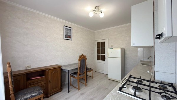 Продам однокомнатную (1-комн.) квартиру, Профсоюзная ул, 240, Вольный Аул кп