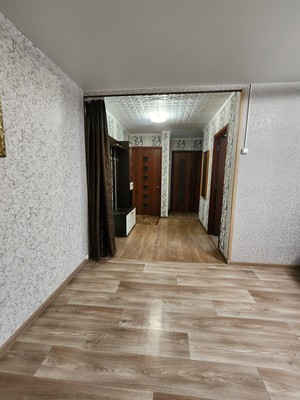 Продам трехкомнатную (3-комн.) квартиру, Волкова ул, 11, Новомичуринск г