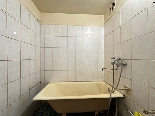 Продам двухкомнатную (2-комн.) квартиру, Науки пр-кт, 44, Санкт-Петербург г