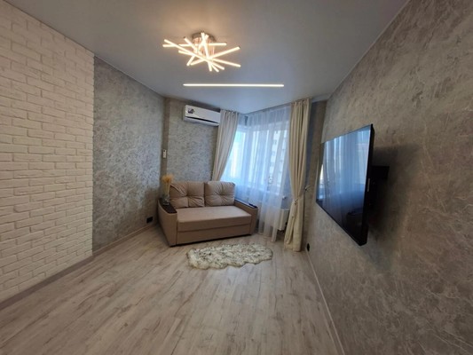 Продам однокомнатную (1-комн.) квартиру, Западный квартал (Купелинка мкр) ул, 7к1, Сапроново д