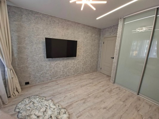 Продам однокомнатную (1-комн.) квартиру, Западный квартал (Купелинка мкр) ул, 7к1, Сапроново д