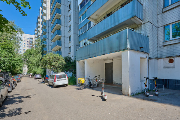 Продам однокомнатную (1-комн.) квартиру, Панфилова ул, 4, Химки г