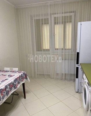 Продам однокомнатную (1-комн.) квартиру, им. Комарова В.М. ул, 30, Российский п