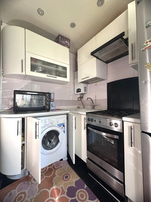 Продам трехкомнатную (3-комн.) квартиру, Хлебозаводской туп, 7ка, Люберцы г