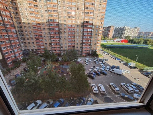 Продам однокомнатную (1-комн.) квартиру, Спортивная (Западный мкр.) ул, 2, Октябрьский рп