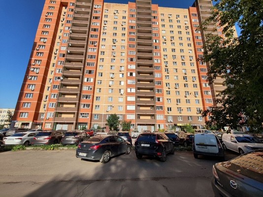 Продам однокомнатную (1-комн.) квартиру, Спортивная (Западный мкр.) ул, 2, Октябрьский рп