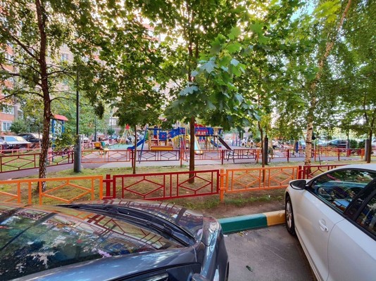 Продам однокомнатную (1-комн.) квартиру, Спортивная (Западный мкр.) ул, 2, Октябрьский рп