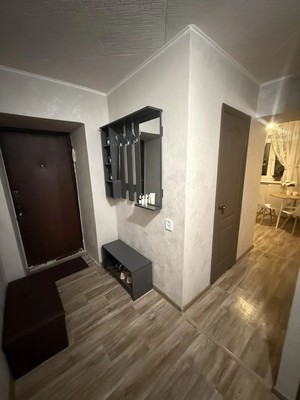 Продам однокомнатную (1-комн.) квартиру, Строителей ул, 4, Алексин г