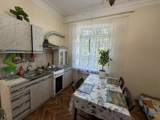 Продам однокомнатную (1-комн.) квартиру, Параллельная (Центральный р-н) ул, 25, Сочи г
