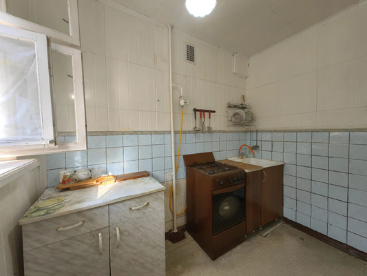 Продам двухкомнатную (2-комн.) квартиру, Строителей пр-кт, 16а, Волгодонск г