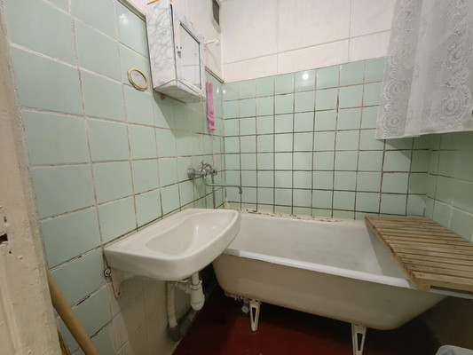 Продам двухкомнатную (2-комн.) квартиру, Строителей пр-кт, 16а, Волгодонск г