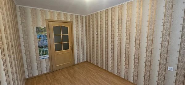 Продам трехкомнатную (3-комн.) квартиру, Ленинский пр-кт, 138/5, Санкт-Петербург г