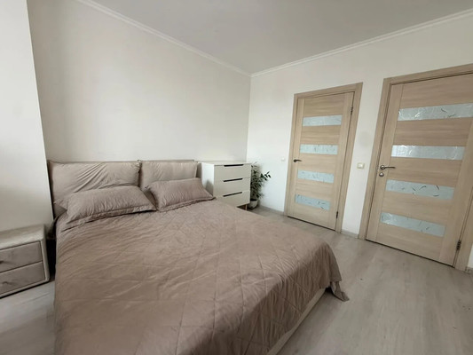 Продам двухкомнатную (2-комн.) квартиру, Северный (Купелинка мкр) кв-л, 20, Сапроново д