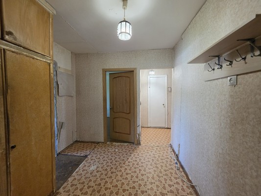 Продам трехкомнатную (3-комн.) квартиру, Красная (Львовский мкр.) ул, 5, Подольск г