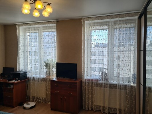 Продам двухкомнатную (2-комн.) квартиру, Парфёновская ул, 9к1, Санкт-Петербург г