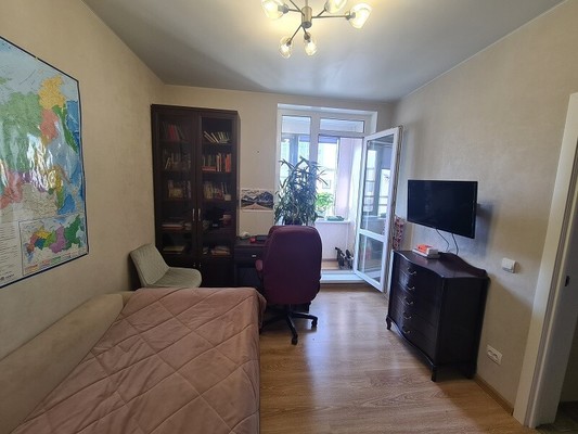 Продам двухкомнатную (2-комн.) квартиру, Парфёновская ул, 9к1, Санкт-Петербург г