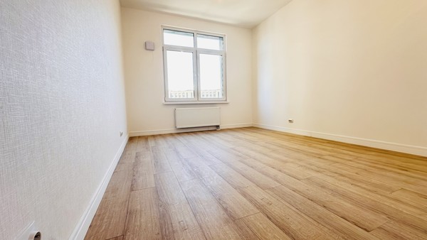 Продам однокомнатную (1-комн.) квартиру, Партизанская ул, 5, Санкт-Петербург г