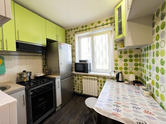 Продам двухкомнатную (2-комн.) квартиру, Андропова ул, 37, Ступино г