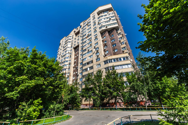 Продам трехкомнатную (3-комн.) квартиру, Комсомольский пр-кт, 19к1, Люберцы г