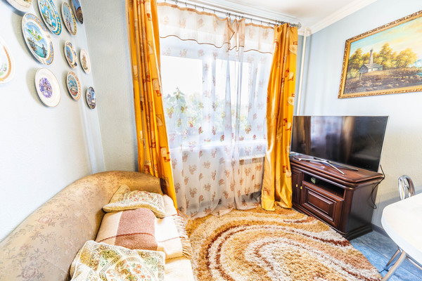 Продам трехкомнатную (3-комн.) квартиру, Комсомольский пр-кт, 19к1, Люберцы г