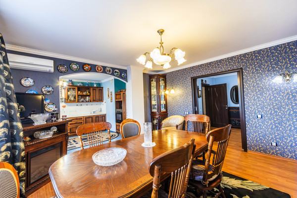 Продам трехкомнатную (3-комн.) квартиру, Комсомольский пр-кт, 19к1, Люберцы г