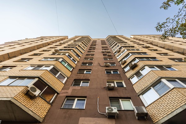 Продам трехкомнатную (3-комн.) квартиру, Комсомольский пр-кт, 19к1, Люберцы г